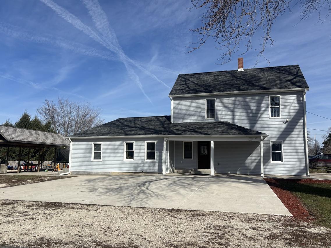 303 E Depot St., Creston, IL 60113