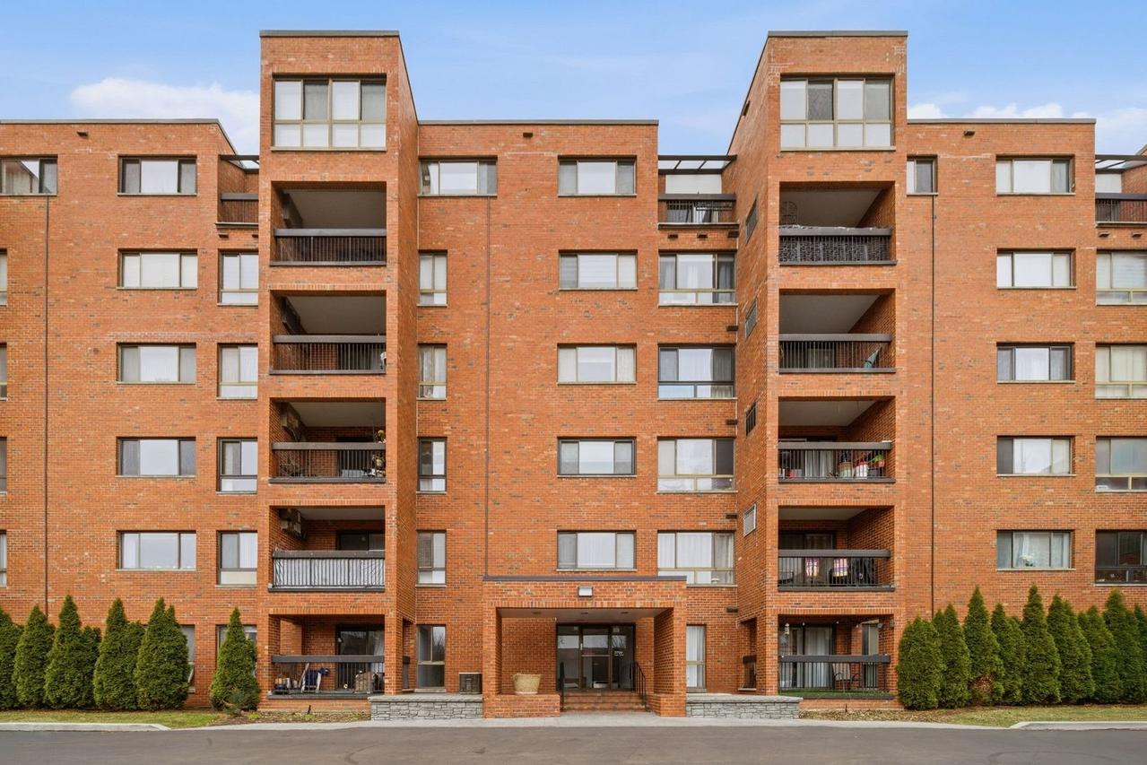 3700 Capri Ct. #308, Glenview, IL 60025