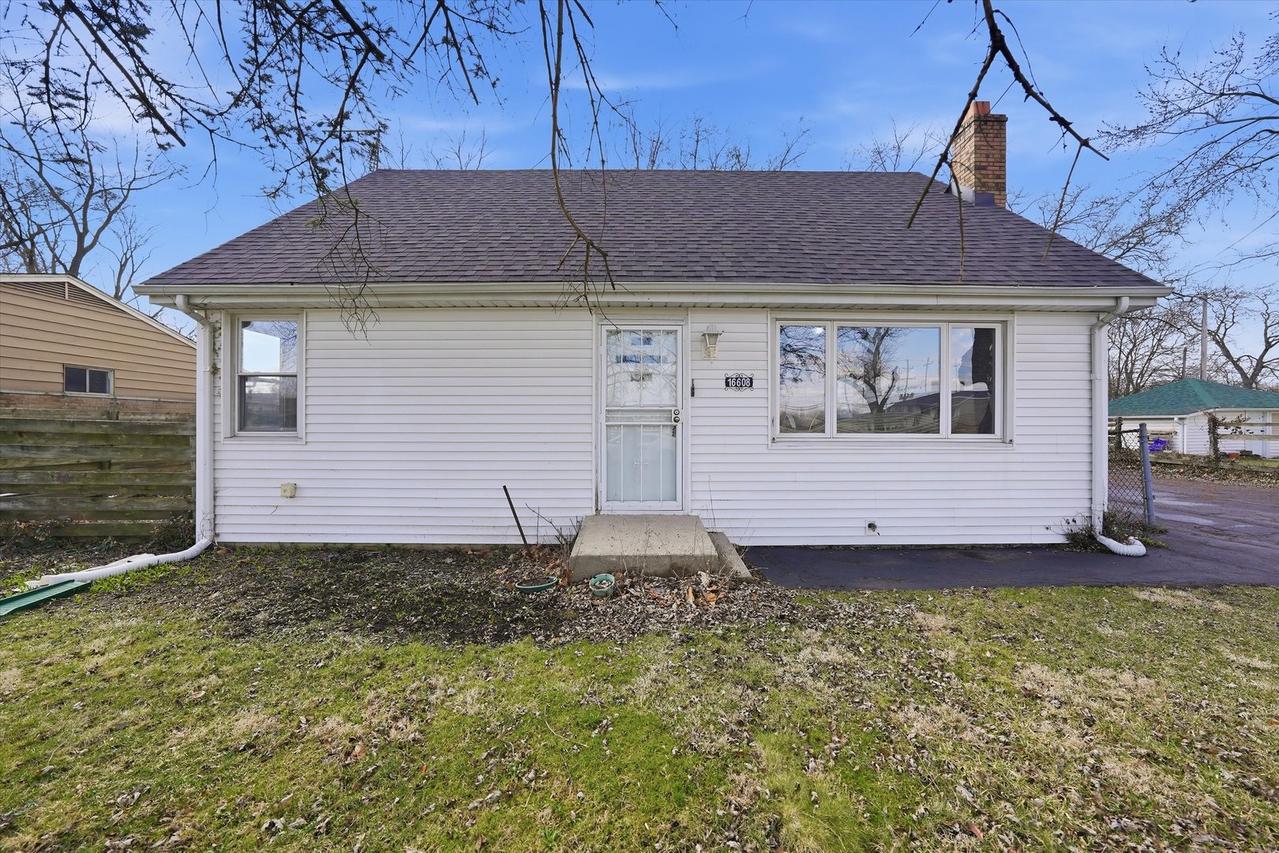 16608 Sawyer Ave., Markham, IL 60428