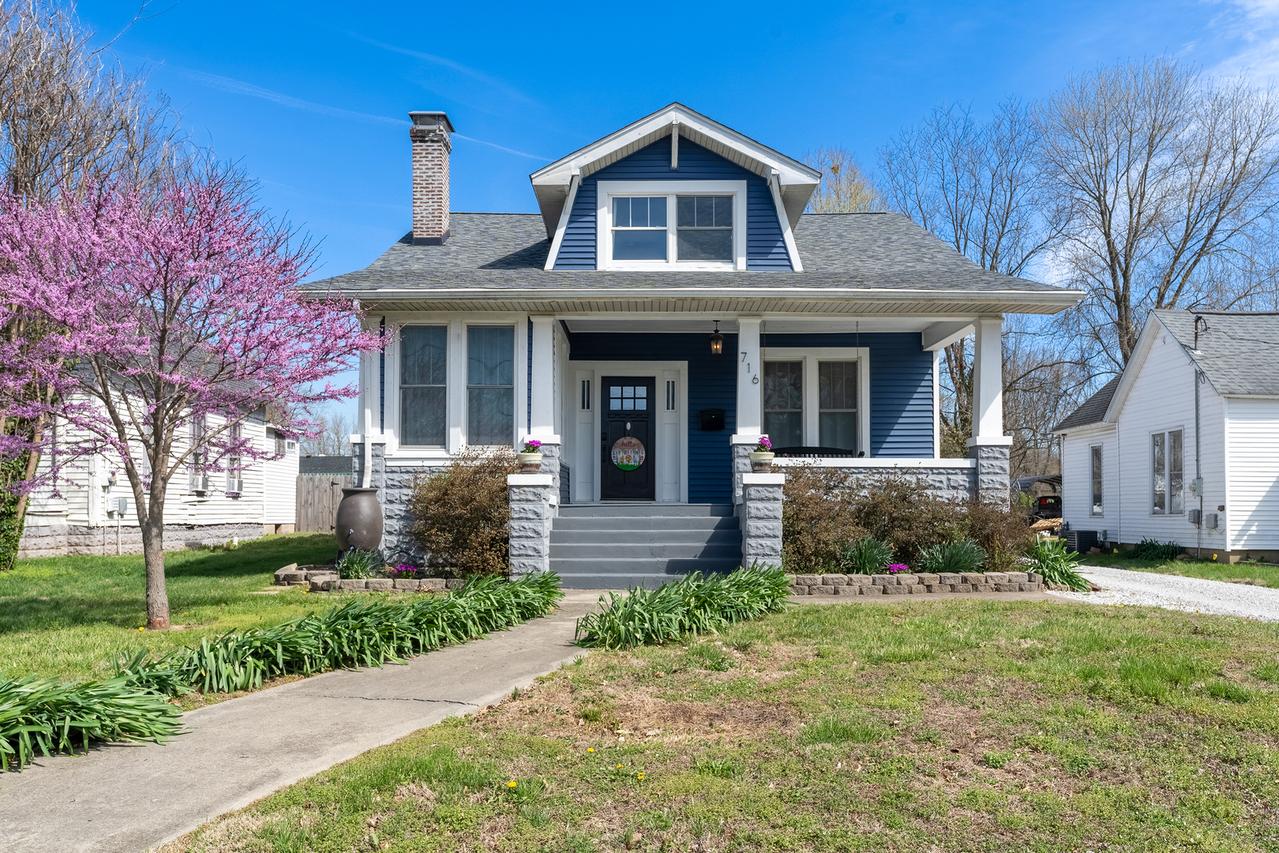 716 S Division St., Carterville, IL 62918