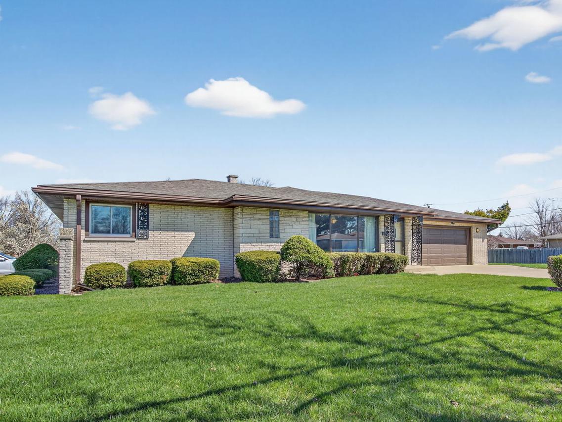 1200 N May St., Joliet, IL 60435