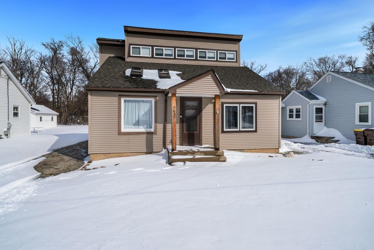 7637 Rogers St., Machesney Park, IL 61115