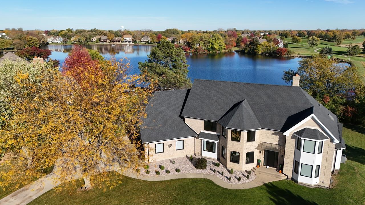 9605 S Muirfield Dr., Crystal Lake, IL 60014