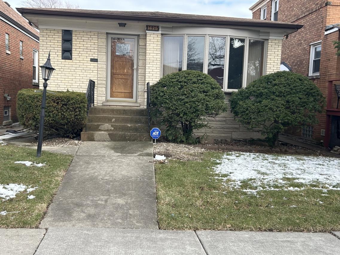 1625 N Oak Park Ave., Chicago, IL 60707
