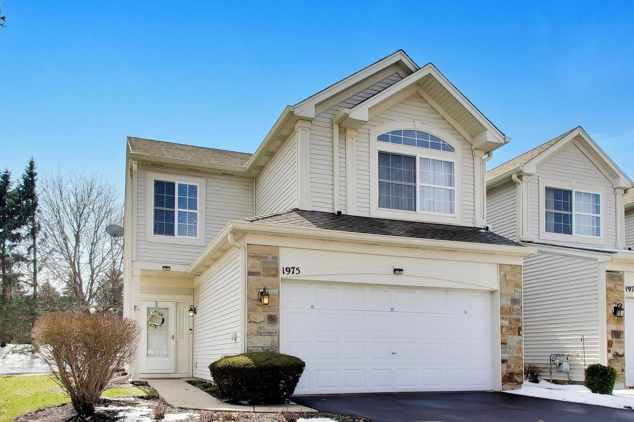 1975 Misty Ridge Ct. #1-1, Aurora, IL 60503