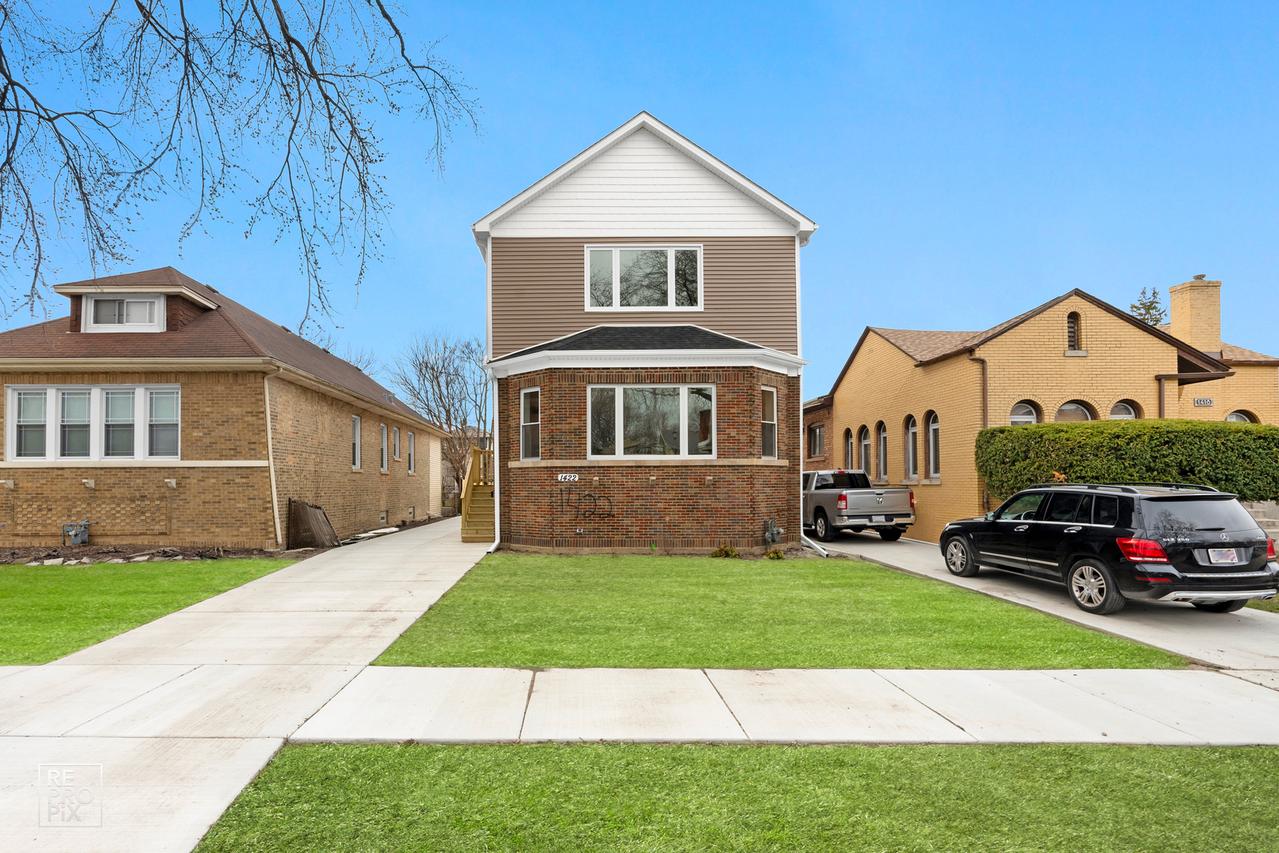 1422 S 13th Ave., Maywood, IL 60153