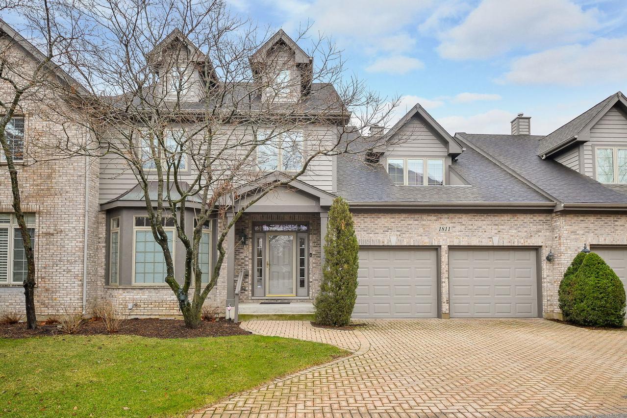 1811 Rizzi Ln., Bartlett, IL 60103