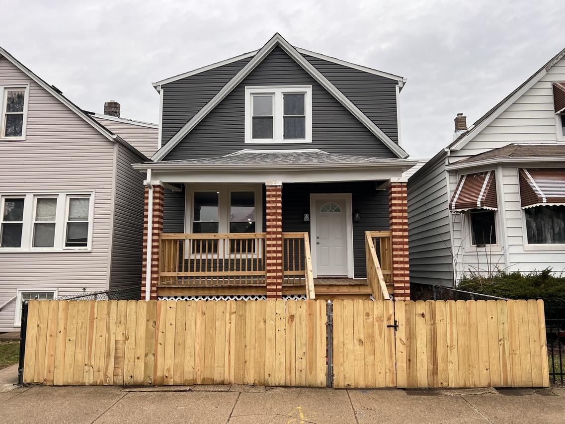 [Address Hidden by Seller], Chicago, IL 60636