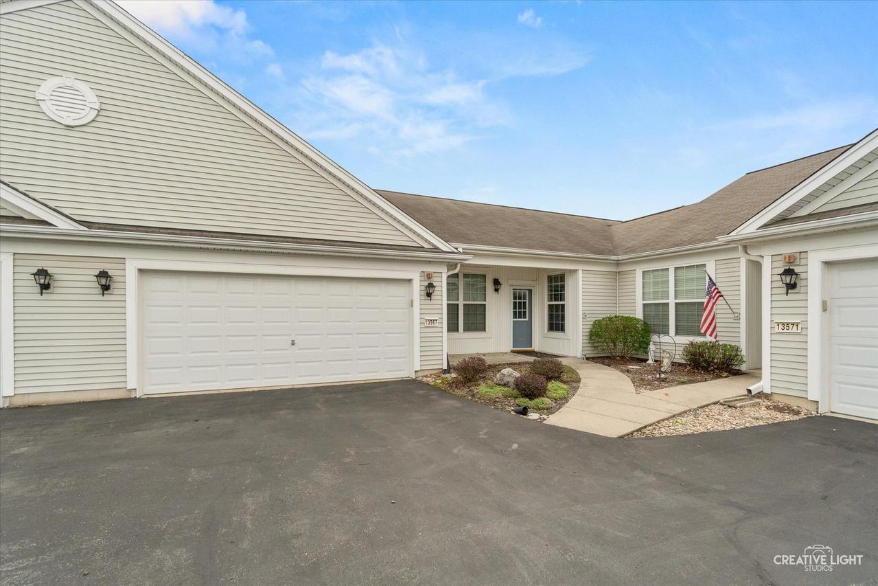 13567 Yellow Pine Dr., Huntley, IL 60142