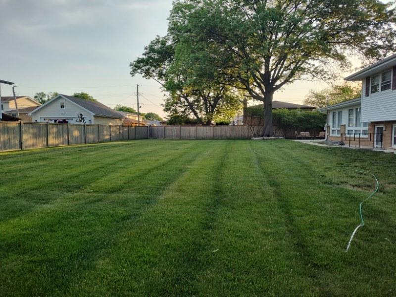 9216 Ozark Ave., Morton Grove, IL 60053