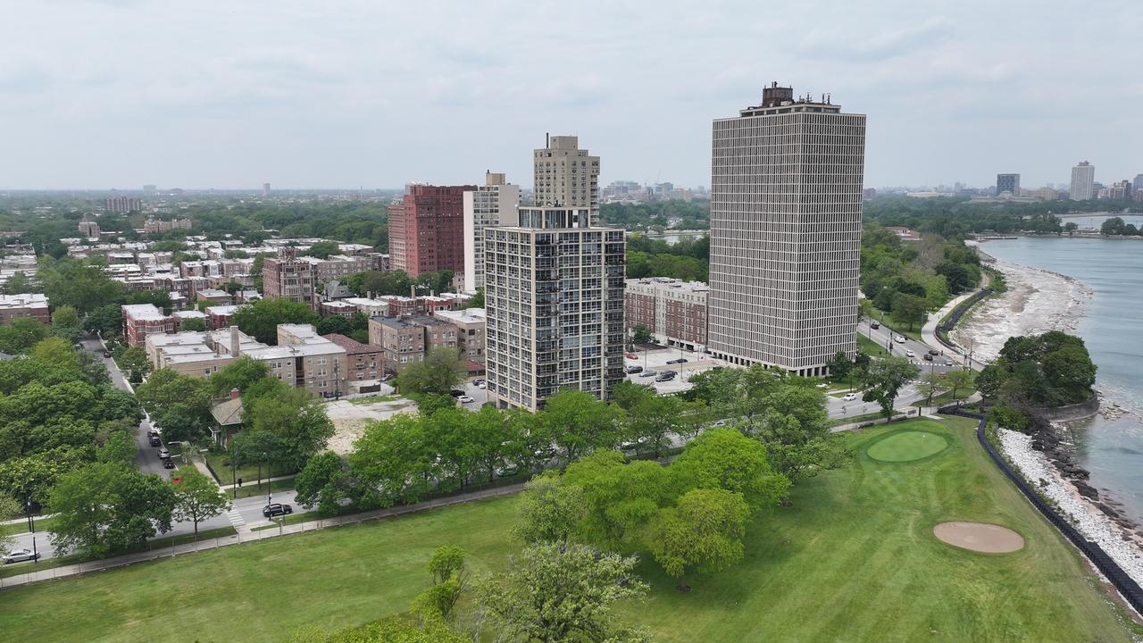 6730 S South Shore Dr. #604, Chicago, IL 60649