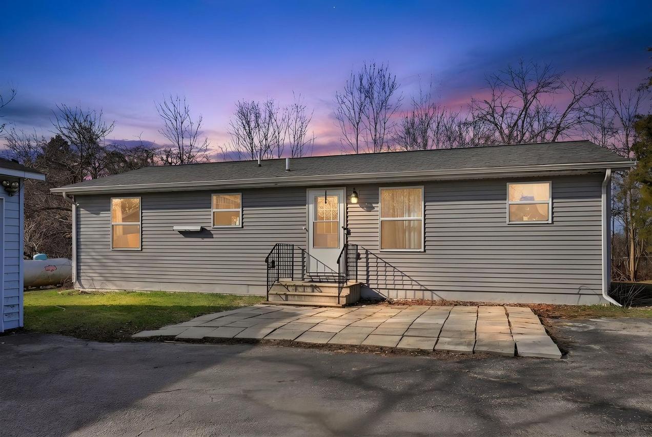 23007 Lovell Rd., Sycamore, IL 60178