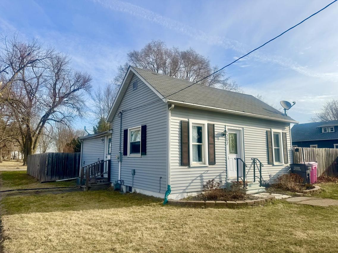 202 N Washington St., Joy, IL 61260