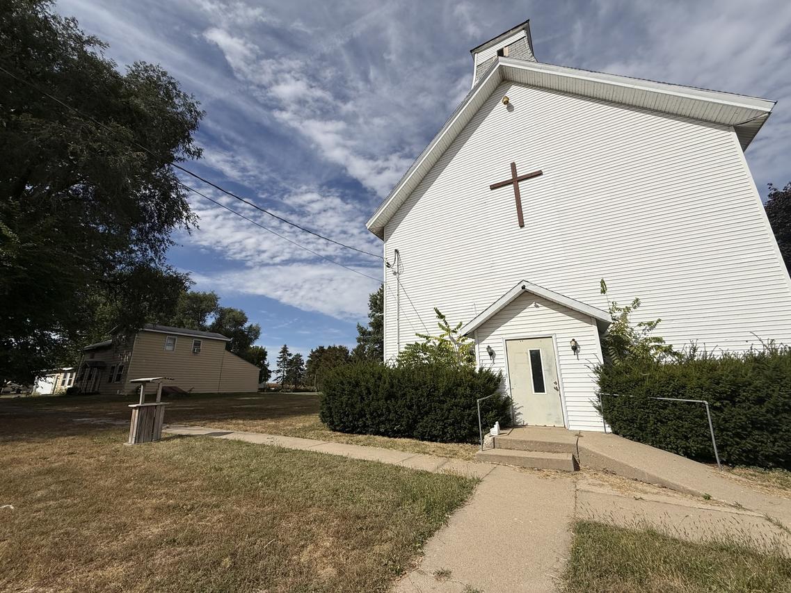 104-106 Gaston St., Dixon, IL 61021