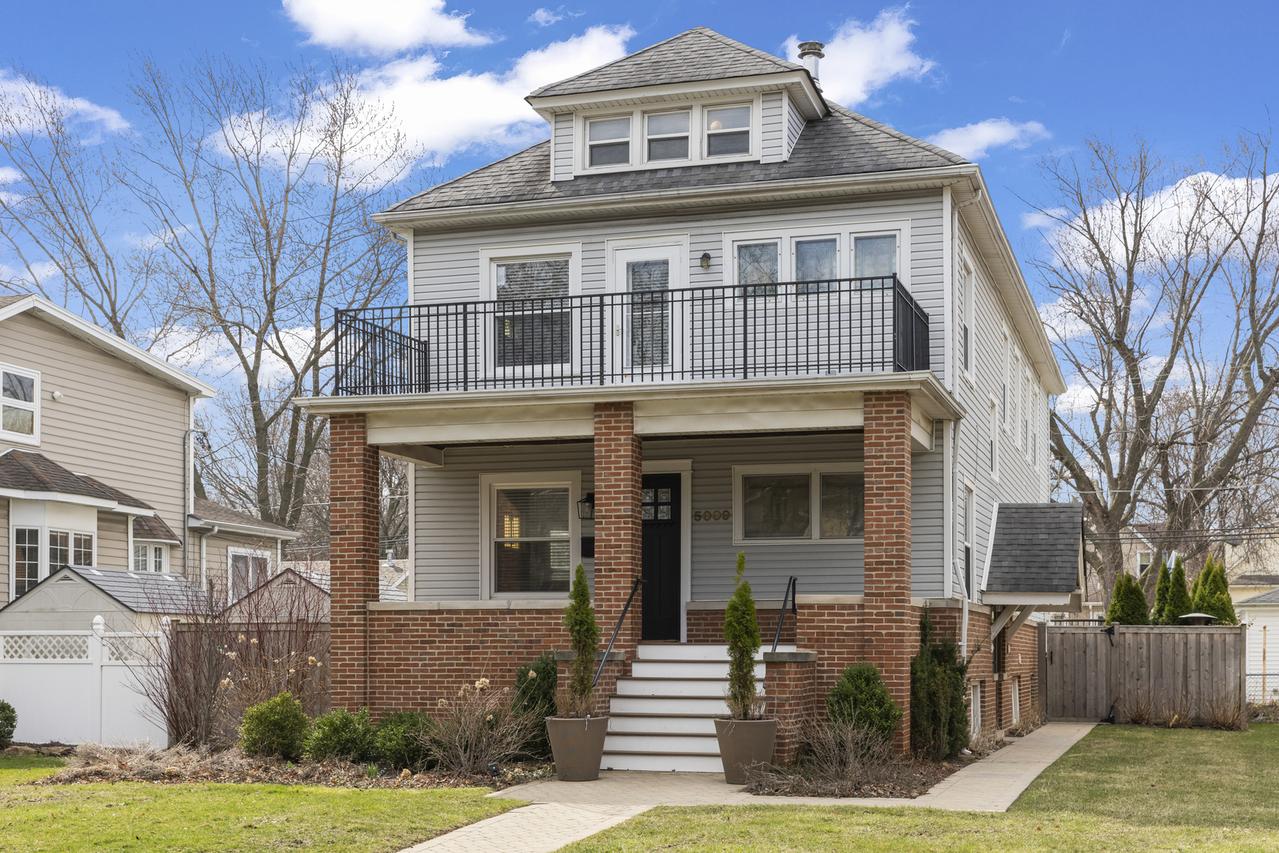 5009 W Catalpa Ave., Chicago, IL 60630