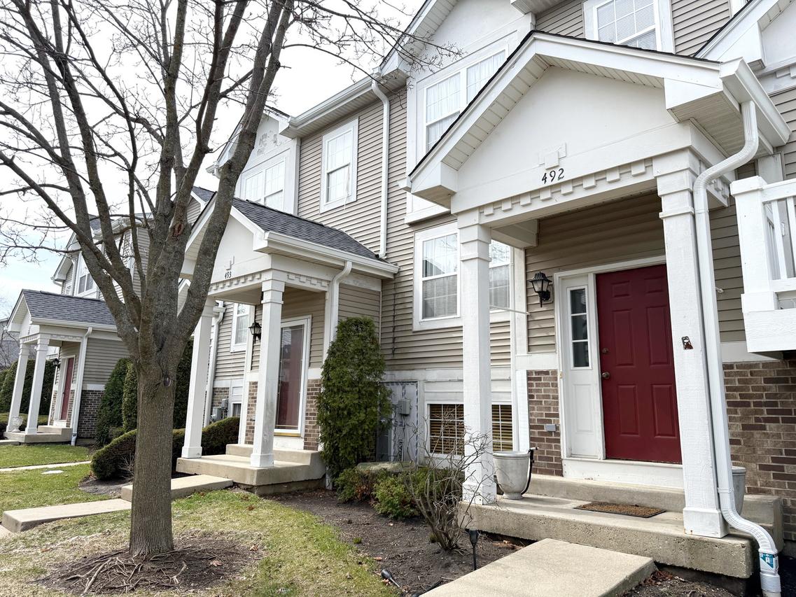 492 Holiday Ln., Hainesville, IL 60073