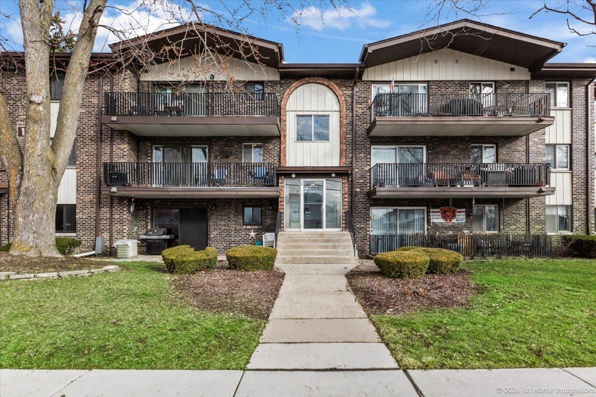 5202 Midlothian Turnpike #107, Crestwood, IL 60418