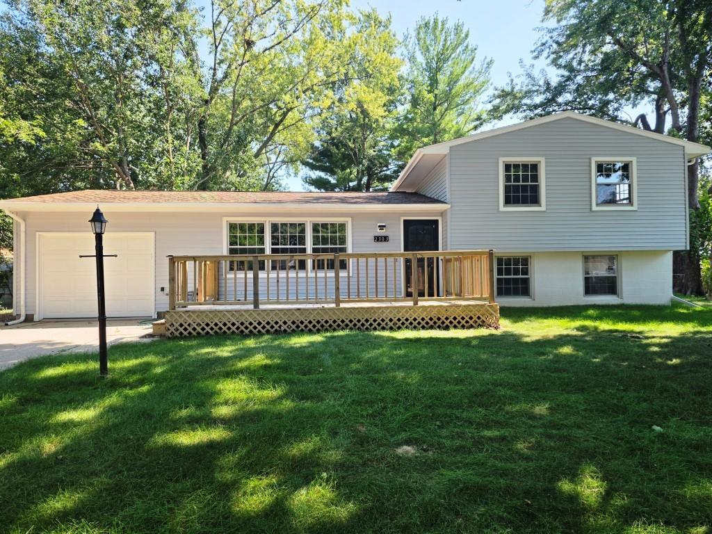 2303 Brookhaven Dr., Champaign, IL 61821