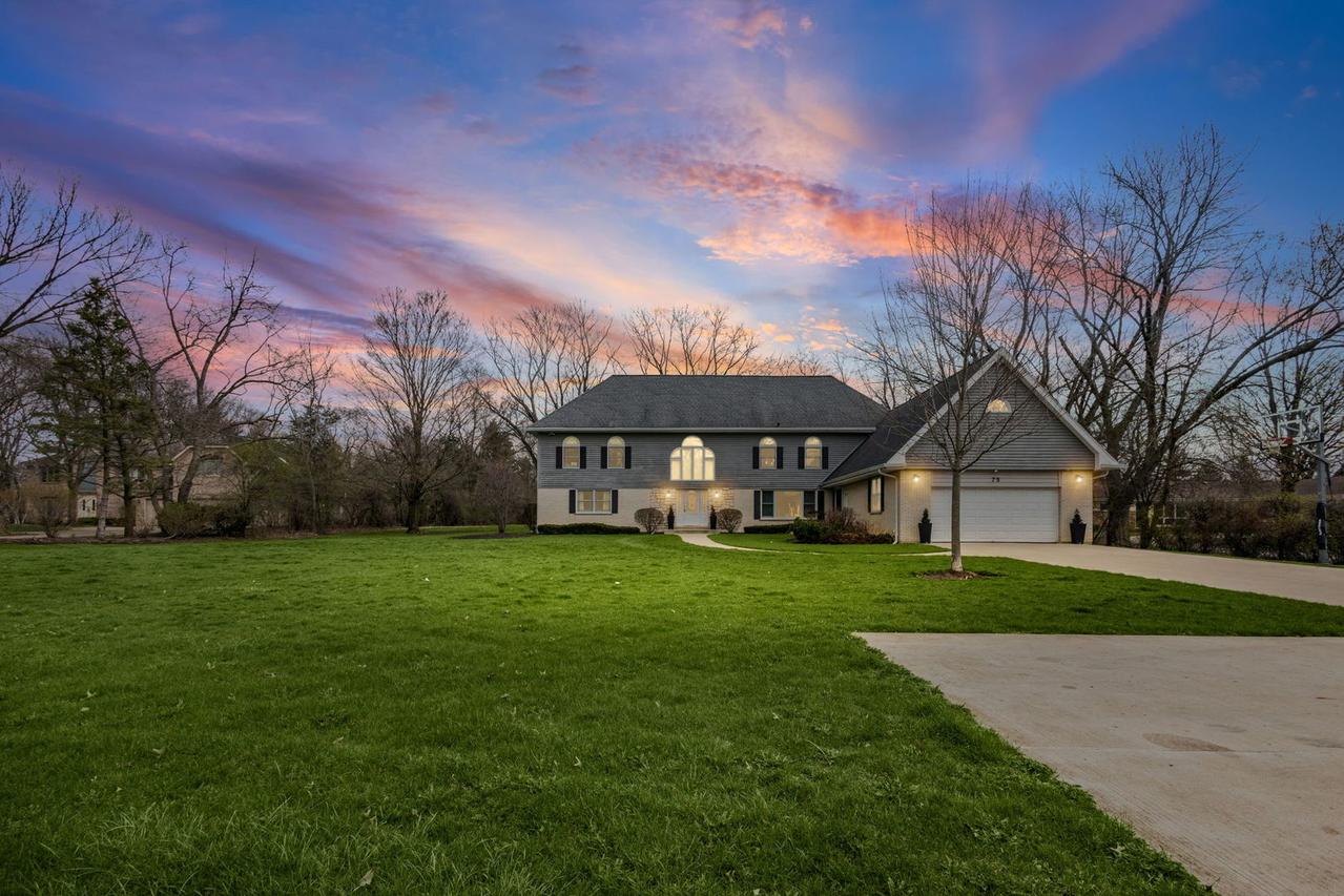 75 Ela Rd., Inverness, IL 60067