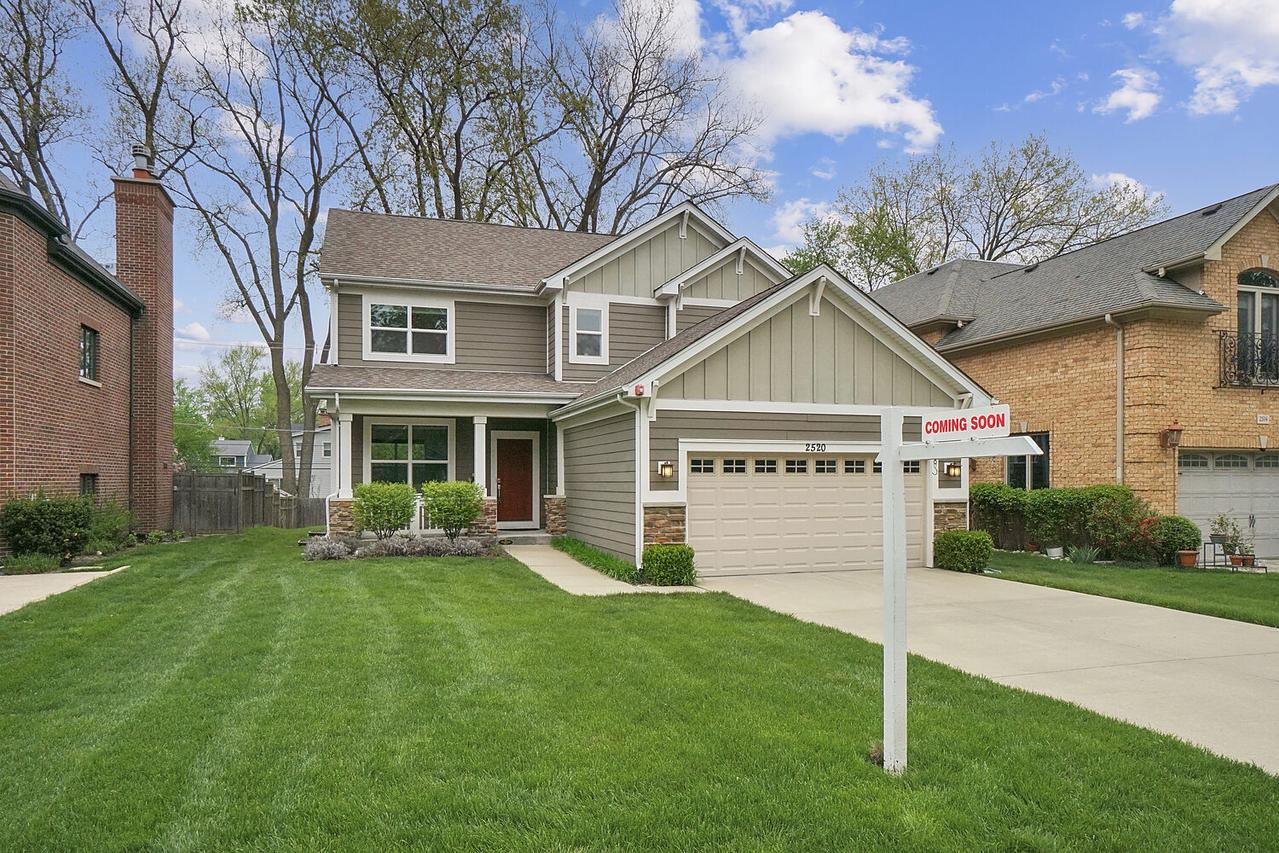 2520 Oak Ave., Northbrook, IL 60062