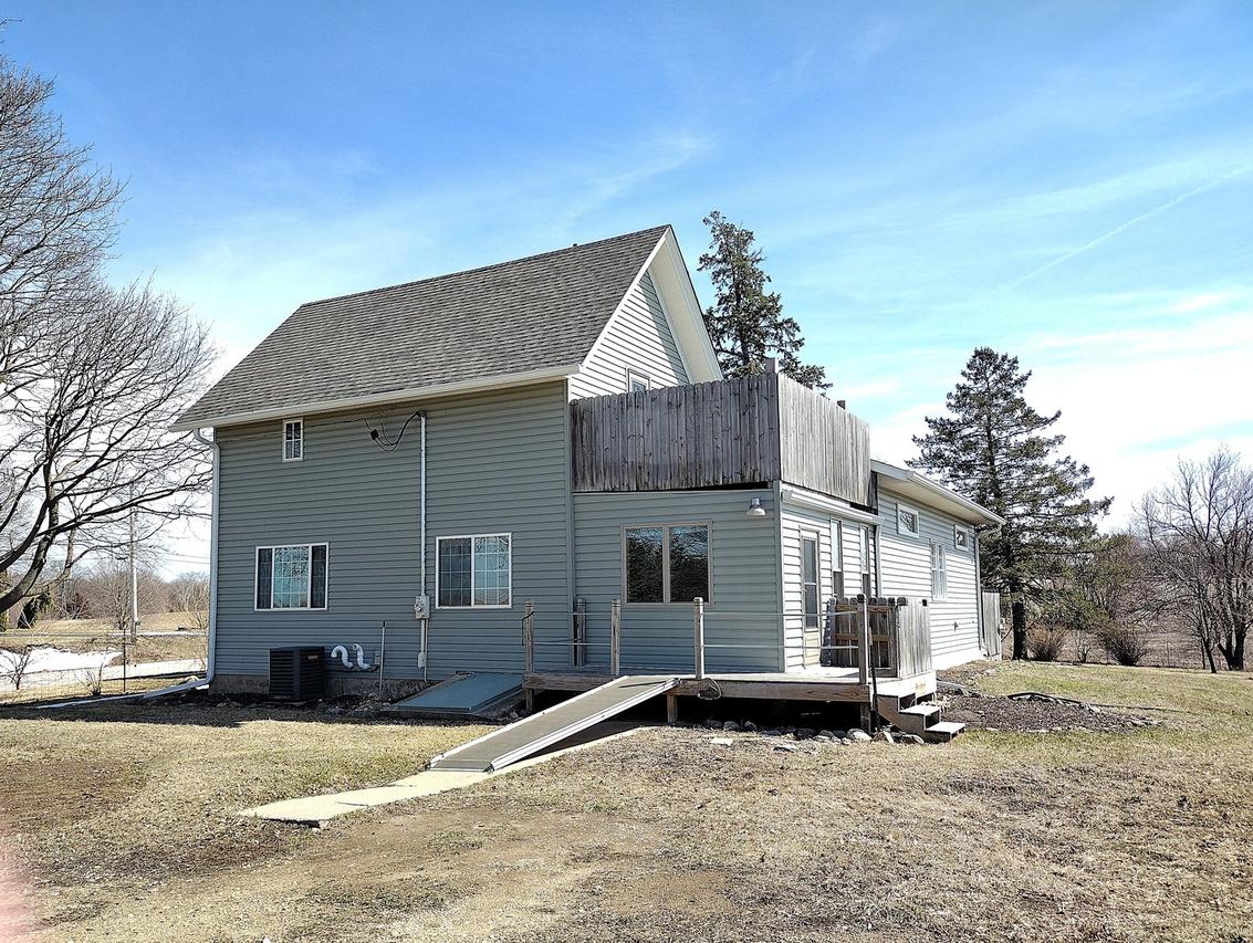 8806 Trask Bridge Rd., Rockford, IL 61101