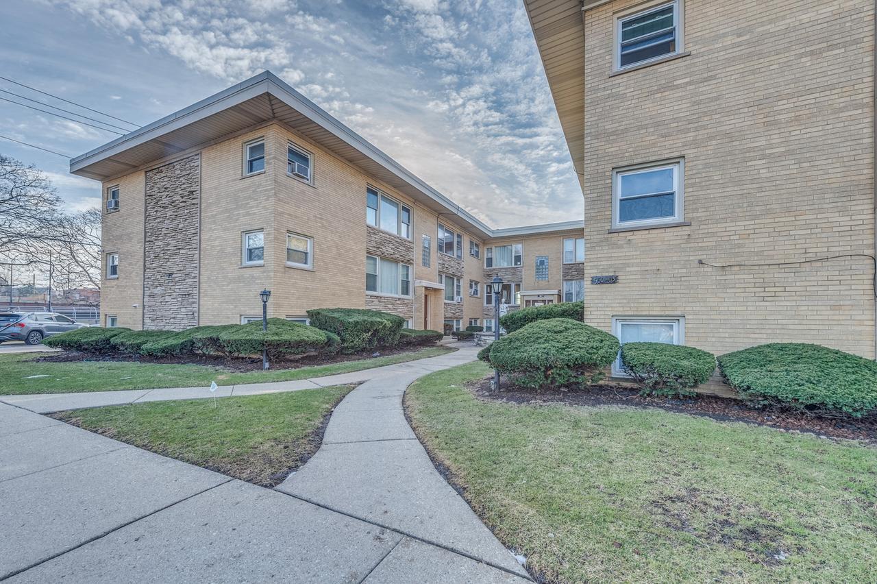 5501 W Edmunds St. #1C, Chicago, IL 60630
