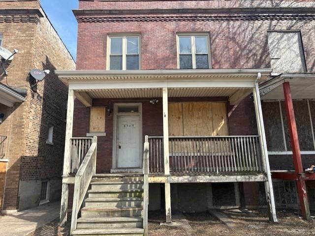 6725 S Eberhart Ave., Chicago, IL 60637