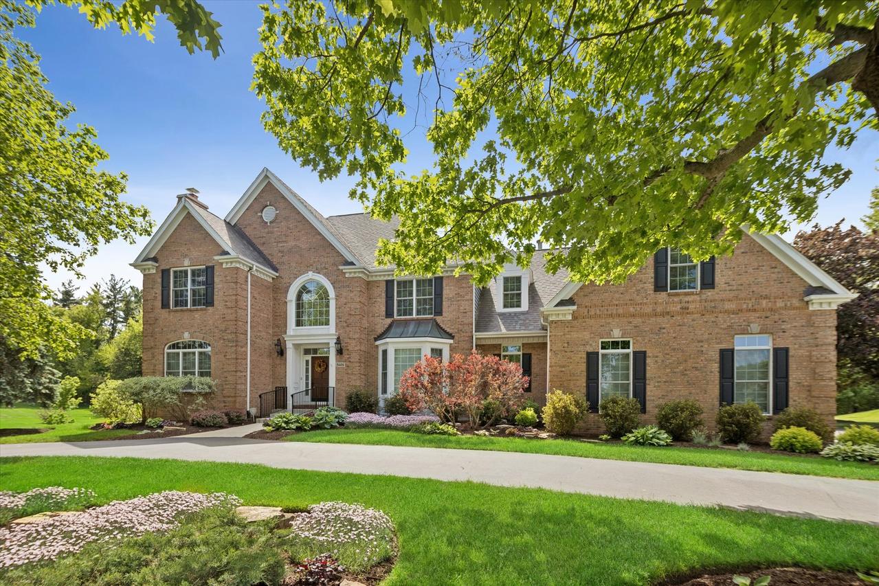 5606 Winding Rd., Crystal Lake, IL 60014