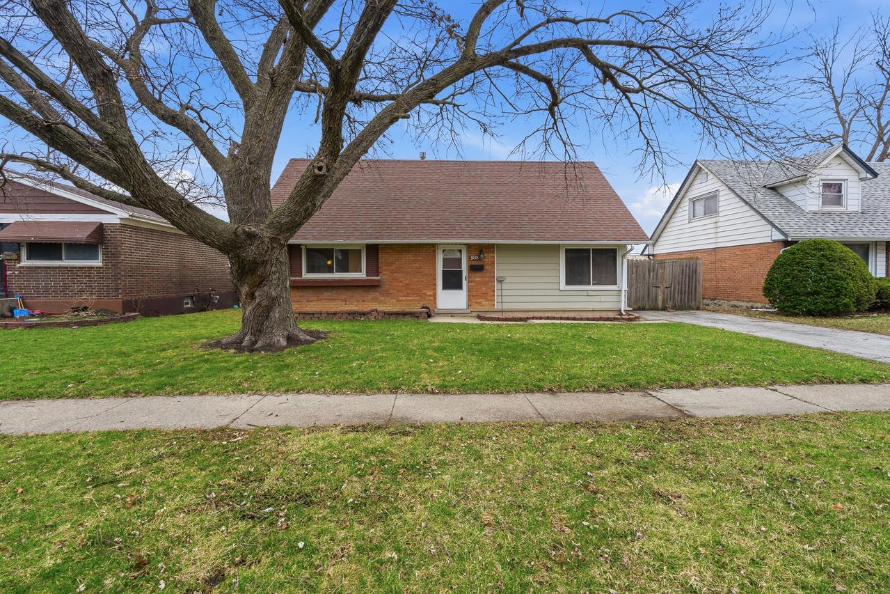 3924 167th Pl., Country Club Hills, IL 60478