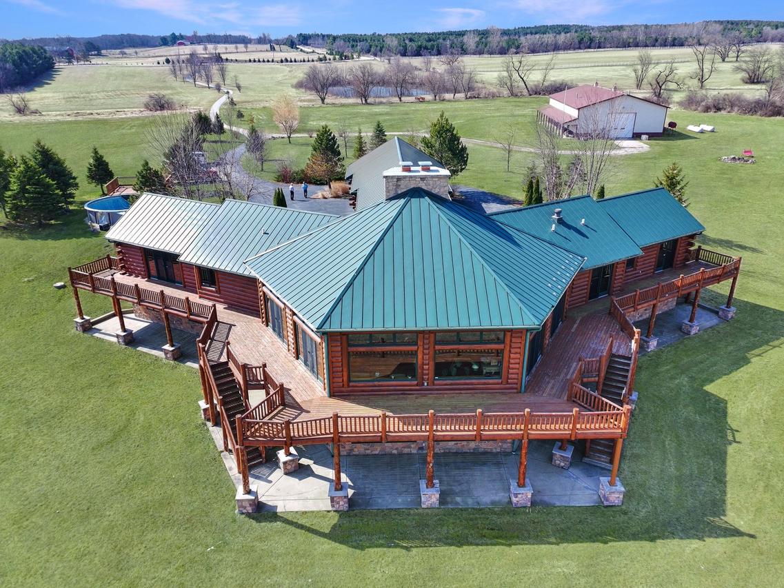 17700 Streit Rd., Harvard, IL 60033