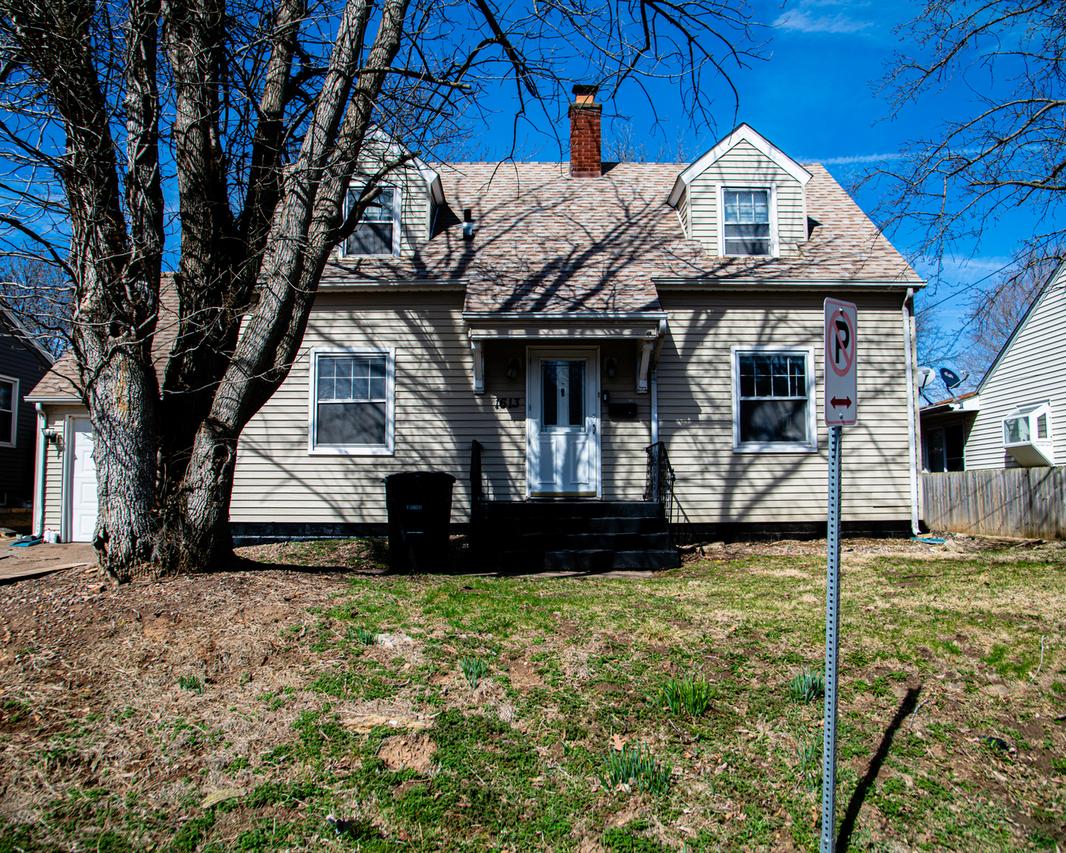 1613 20th Ave., Rock Island, IL 61201