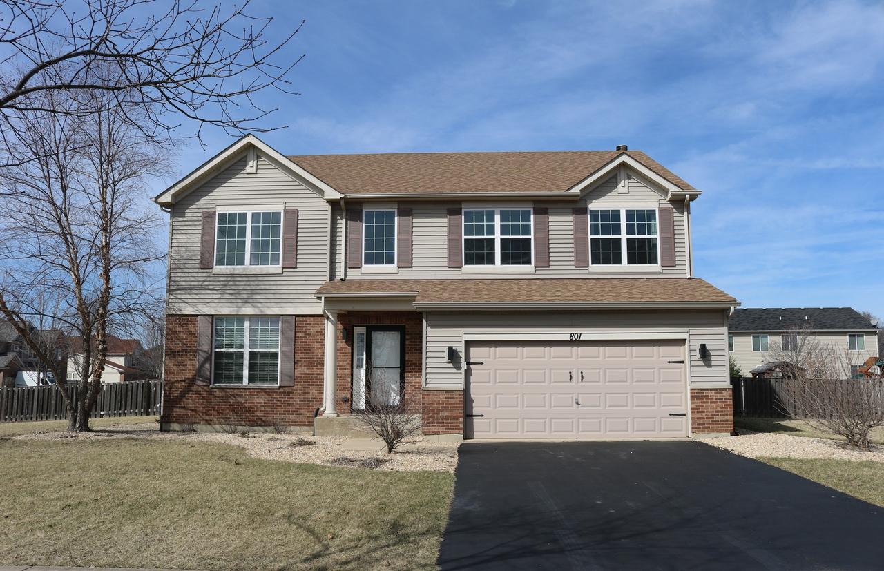 801 Parkside Ln., Yorkville, IL 60560