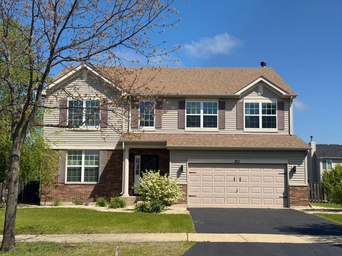 801 Parkside Ln., Yorkville, IL 60560
