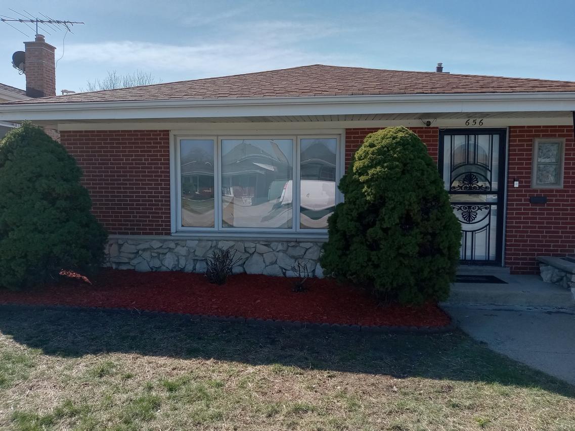 656 Saginaw Ave., Calumet City, IL 60409
