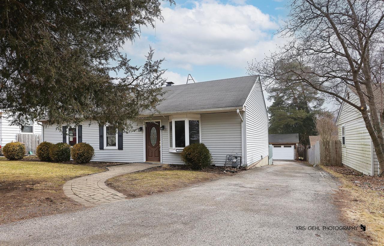 315 Oakwood Dr., Antioch, IL 60002