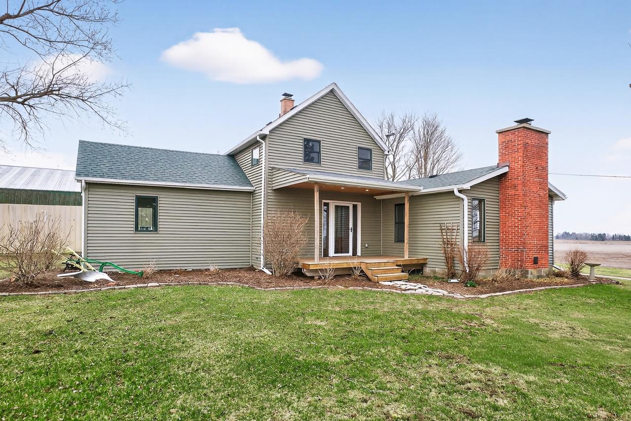 17093 Somonauk Rd., Dekalb, IL 60115