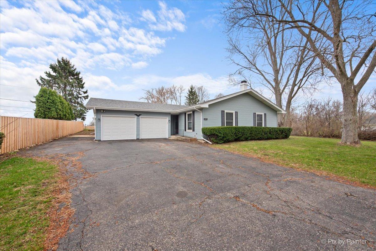 3717 Ellen Rd., Mchenry, IL 60050