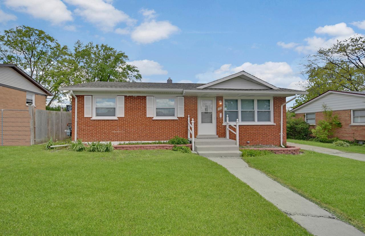 379 Hickory St., Chicago Heights, IL 60411