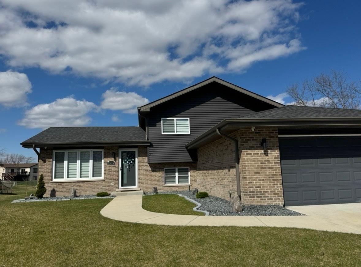 7612 167th St., Tinley Park, IL 60477