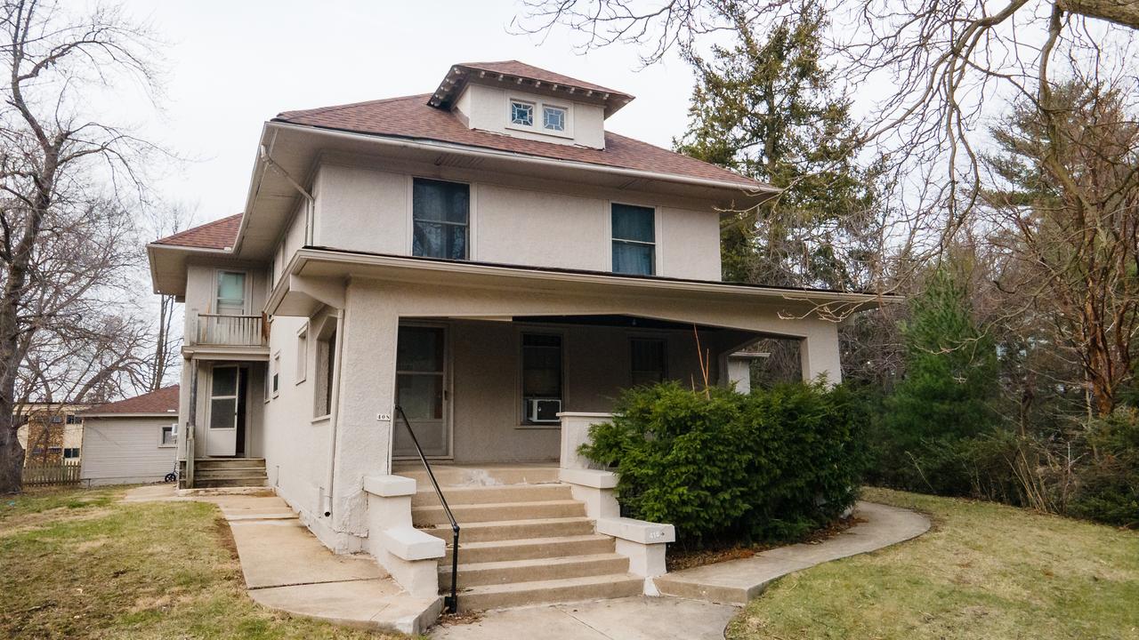 408 E Chicago St., Elgin, IL 60120