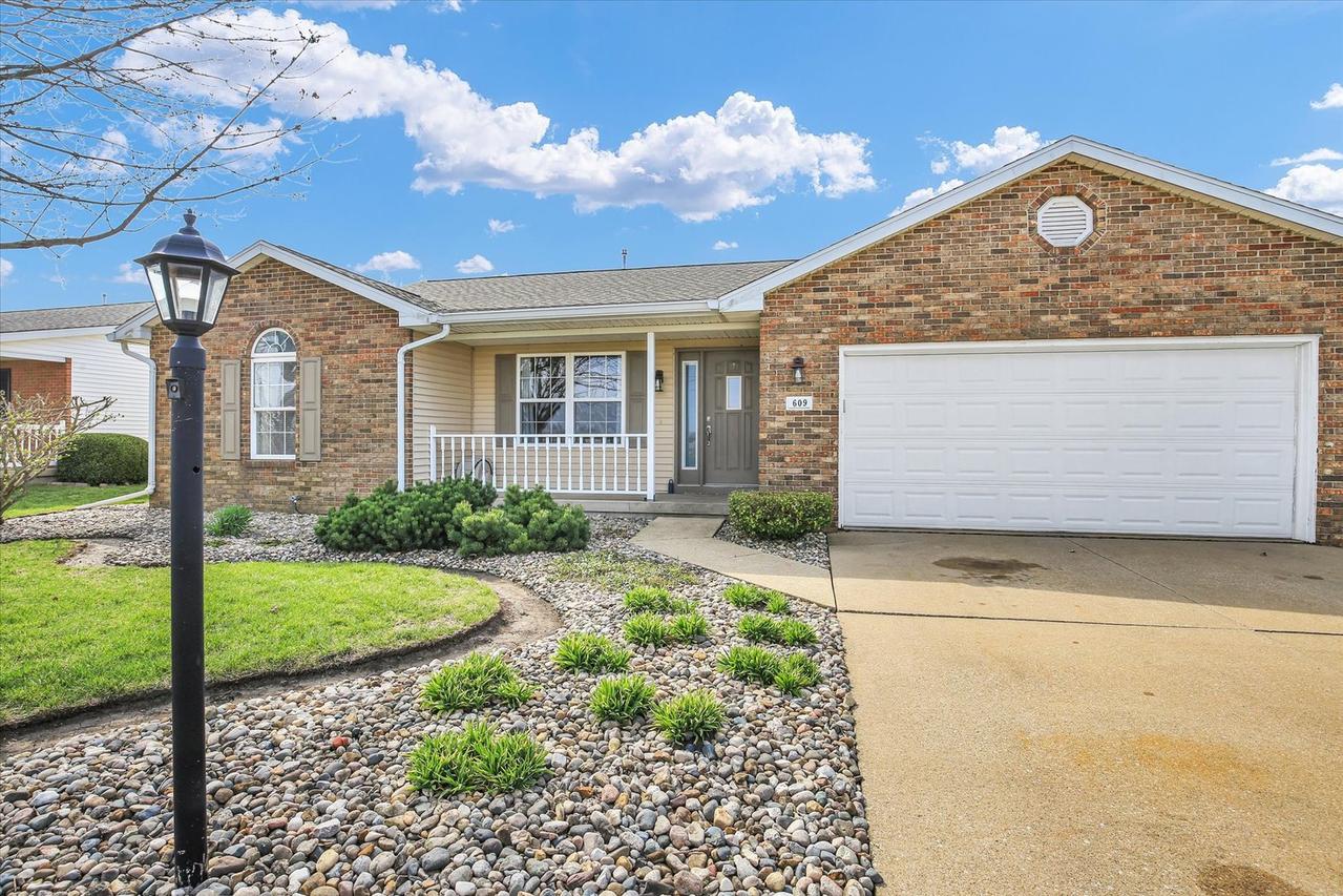 609 Pheasant Run Rd., Tuscola, IL 61953