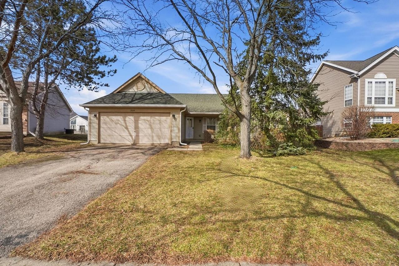 2124 Baldwin Ln., Hanover Park, IL 60133