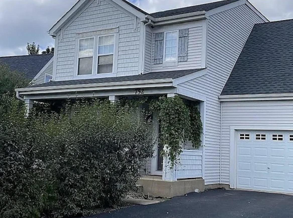 752 S Parkside Dr., Round Lake, IL 60073