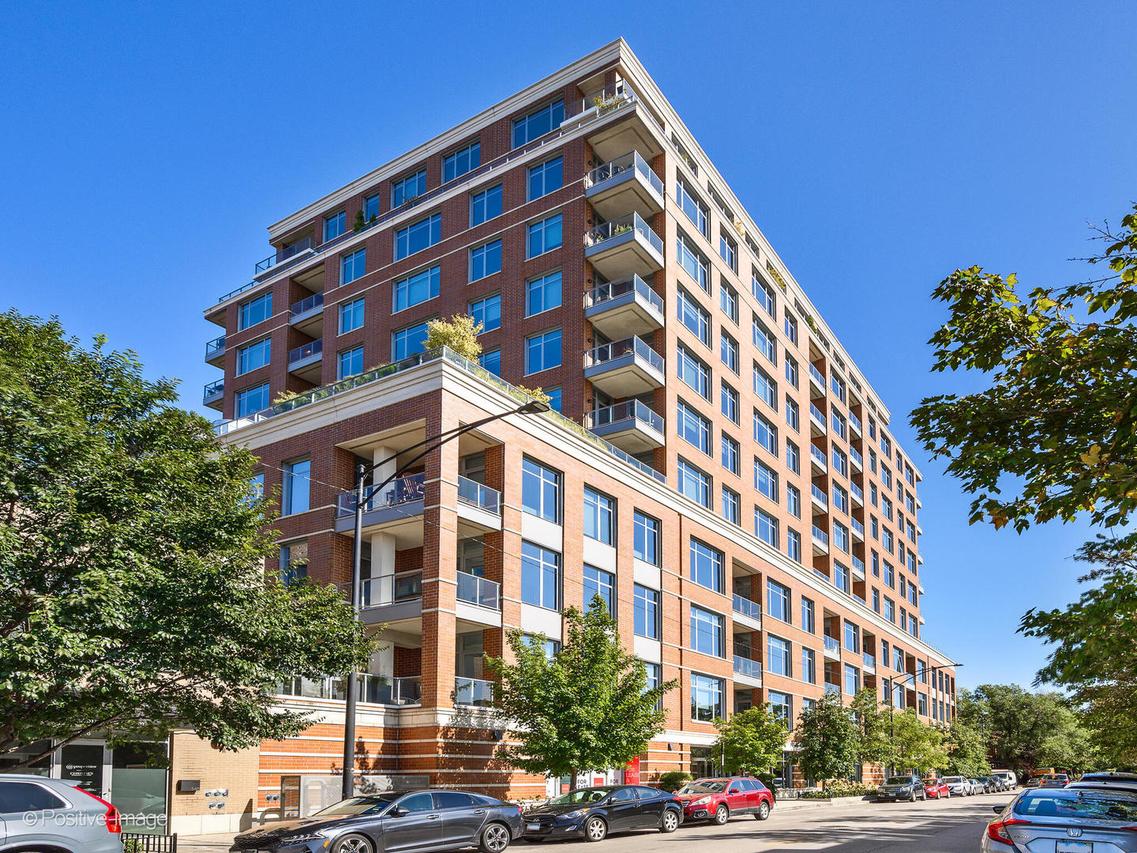 [Address Hidden by Seller], Chicago, IL 60614
