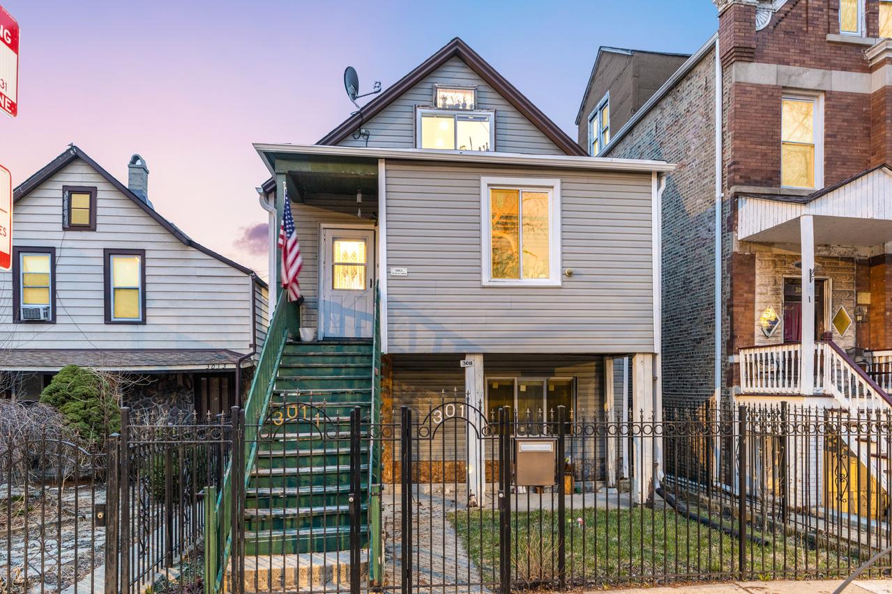 3011 N Kimball Ave., Chicago, IL 60618