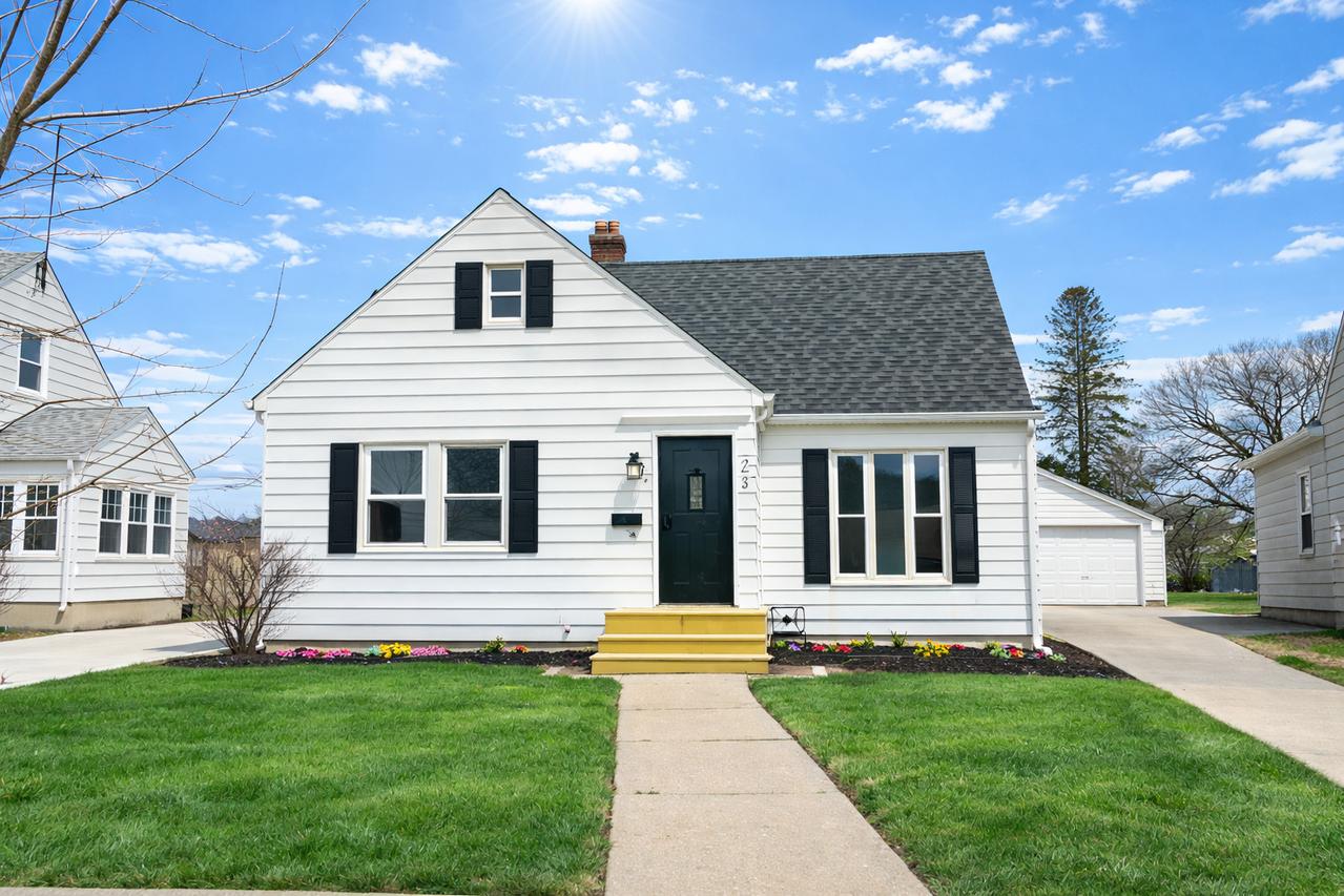 708 W 12th St., Sterling, IL 61081