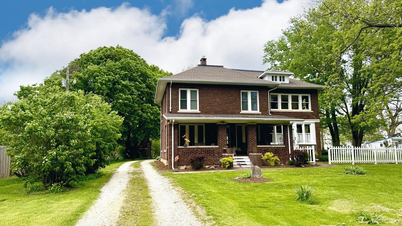 41550 E 100 North Rd., Fisher, IL 61843