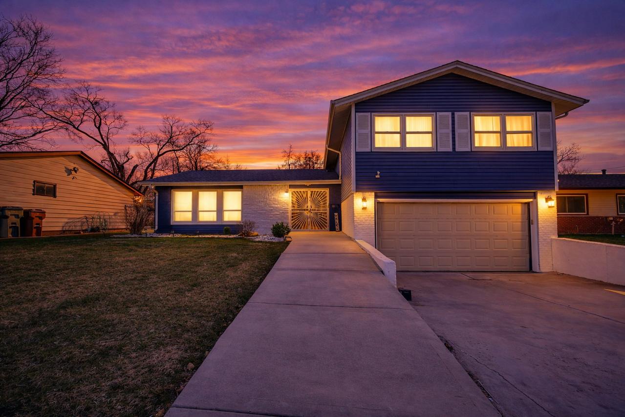 17616 Grandview Dr., Hazel Crest, IL 60429