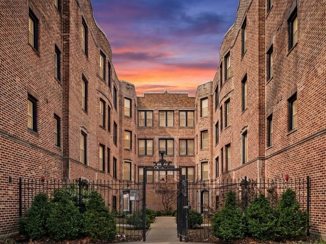 134 Clyde Ave. #3W, Evanston, IL 60202