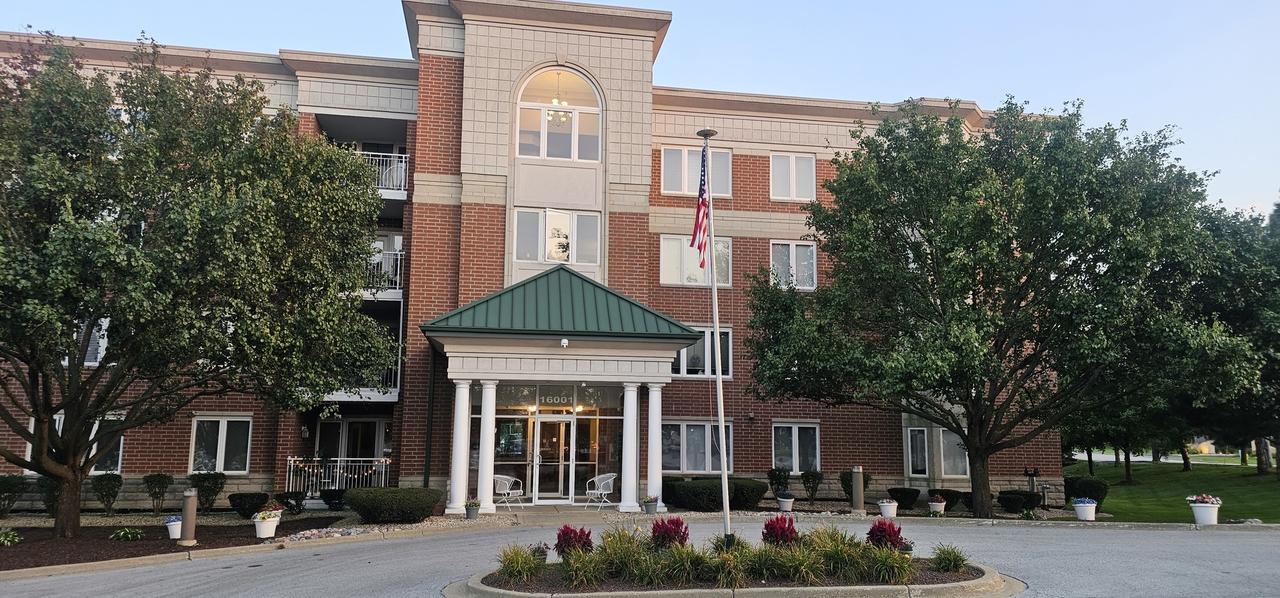 16001 S 88th Ave. #202, Orland Park, IL 60462